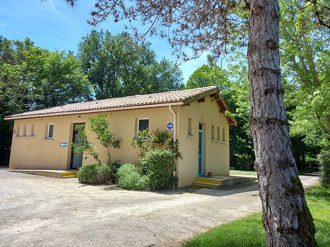 Tentes Lodges au Camping Le Clos de la Lère