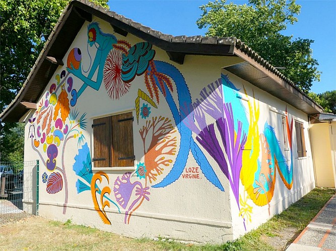Fresque Murale : La créature du lac de Virginie LOZE