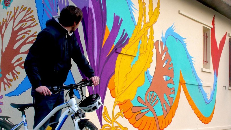 Fresque Murale : La créature du lac de Virginie LOZE