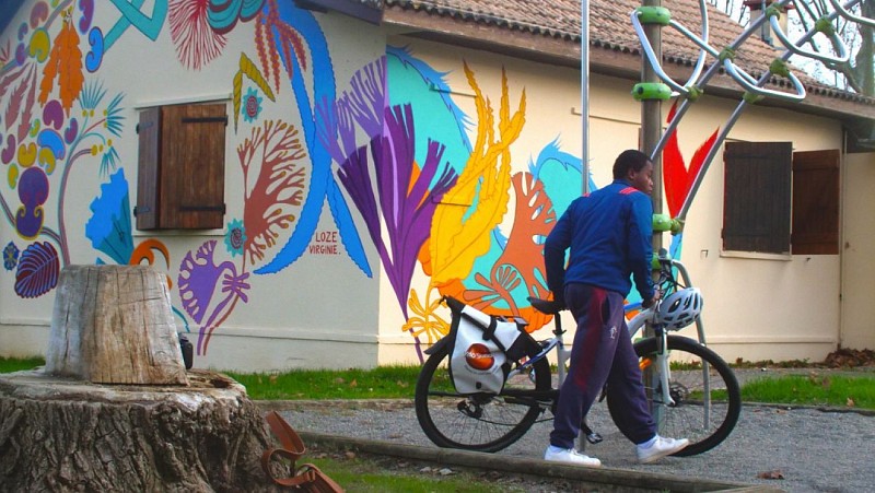 Fresque Murale : La créature du lac de Virginie LOZE