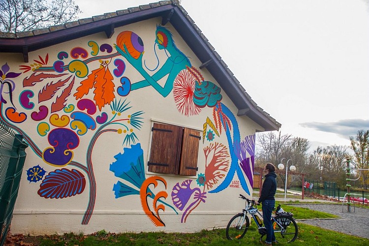 Fresque Murale : La créature du lac de Virginie LOZE