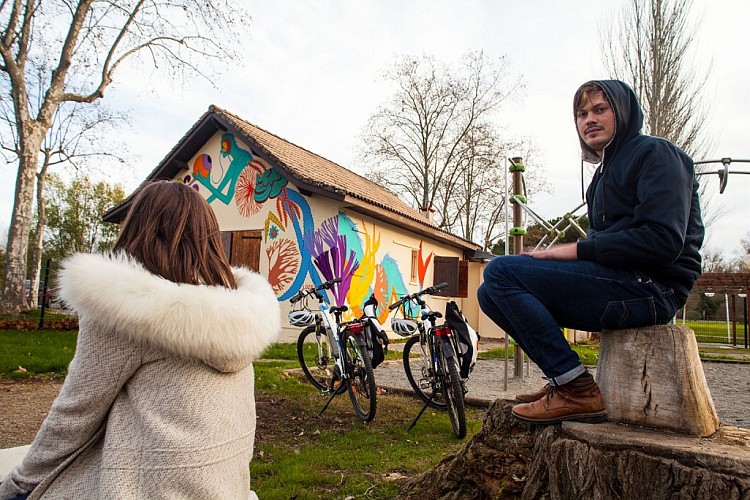 Fresque Murale : La créature du lac de Virginie LOZE