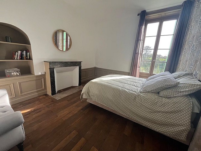 mauleon-gite-la-vallee-de-l-ouin-chambre