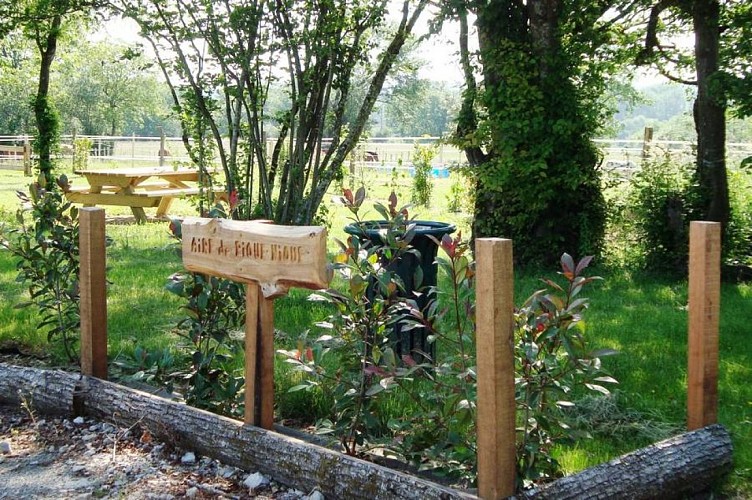 Aire de pique-nique de l'espace Ouradou