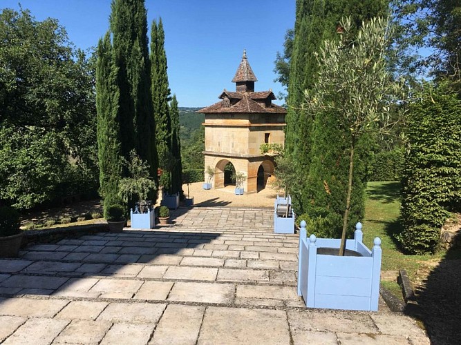 Casos Castillo - Jardines