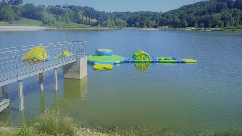 Camping du Lac de Parisot