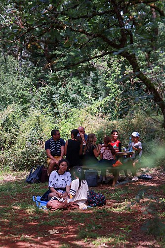 Aire de pique-nique de la Grotte du Bosc