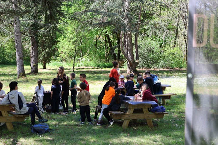 Aire de pique-nique de la Grotte du Bosc