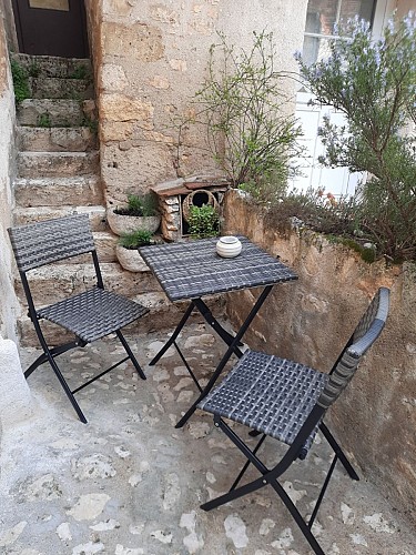 Petite cour aménagée