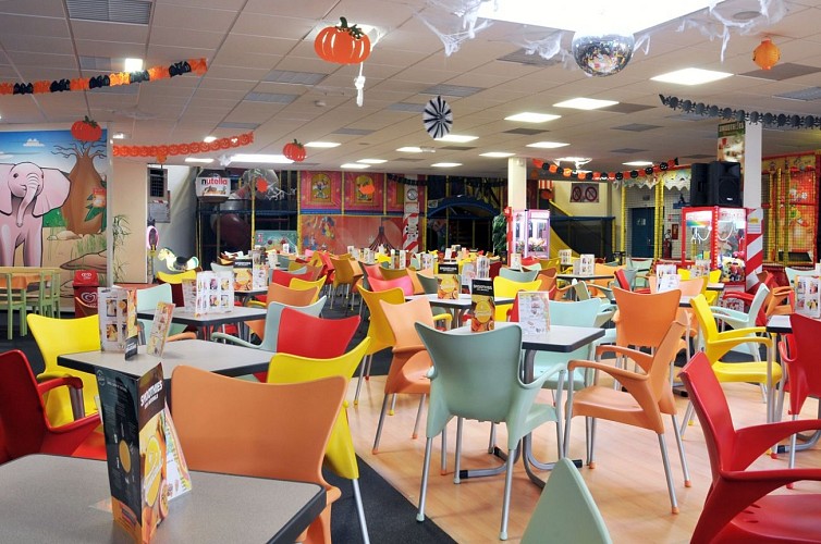 Indoor speeltuin - la piste de zim