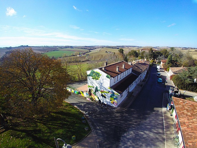 Fresque Murale : Je reste là de Jérôme SOUILLOT