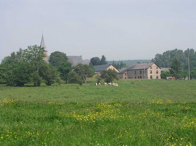 Hallonru - Dorf Mont-le-Ban