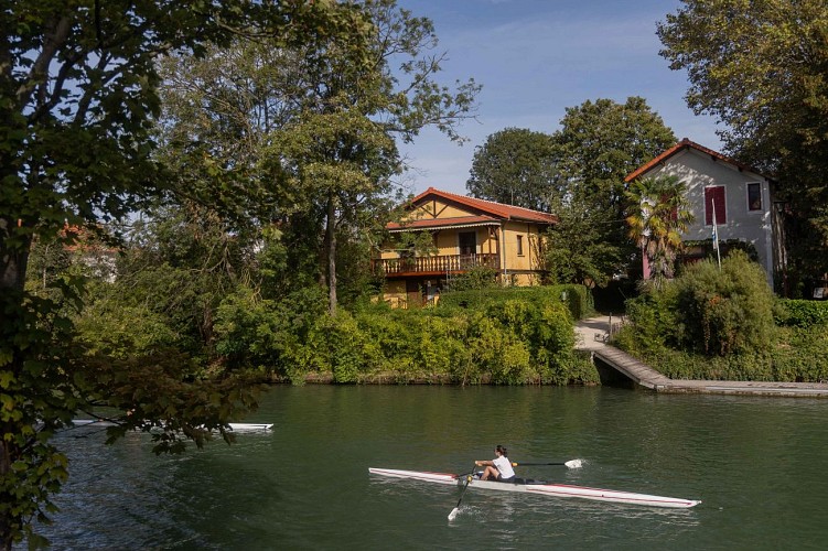Quai de la Marne, face à l'île Fanac (circuit vélo)