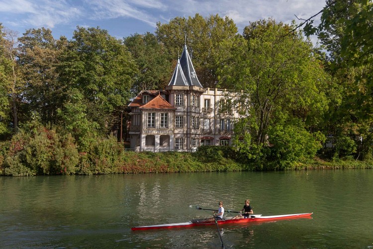 Quai de la Marne, face à l'île Fanac (circuit vélo)