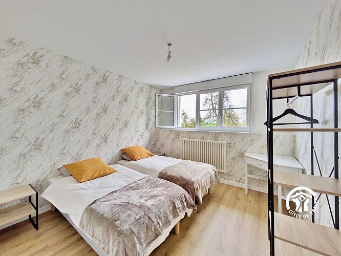 GÎTE DE VILLEFEU, 8 PERSONNES