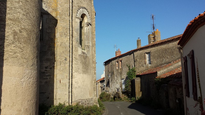 Eglise Romane XII siècle.
