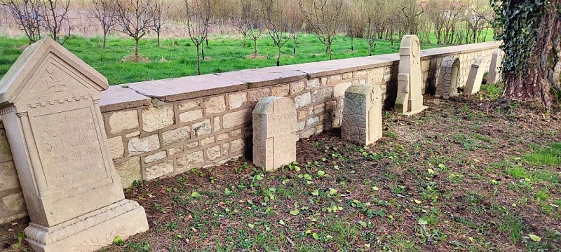 Viéville sous les Côtes - Cimetière militaire allemand de la guerre de 1914-1918.