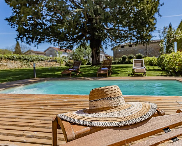 10. Piscine-Ostal Cassinia