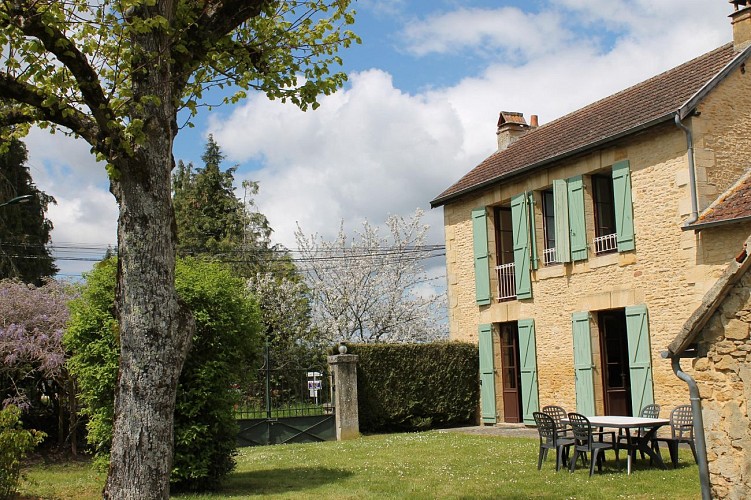 Gîte Les Glycines piscine privée