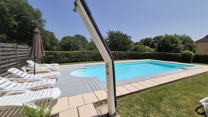 Gîte Les Glycines piscine privée_3