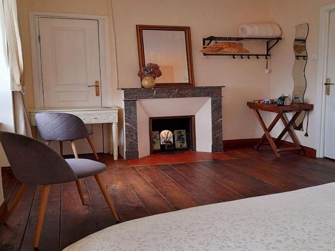 Au-Numero-Cinq-2-Domfront-800