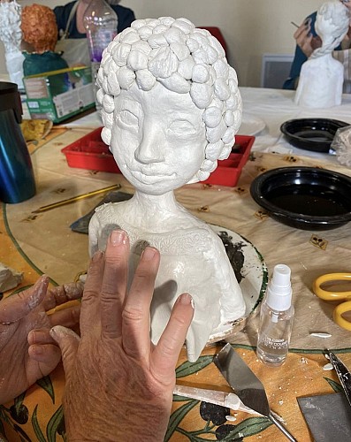 Atelier-sculpture-Ry-Delphine Devos-2025