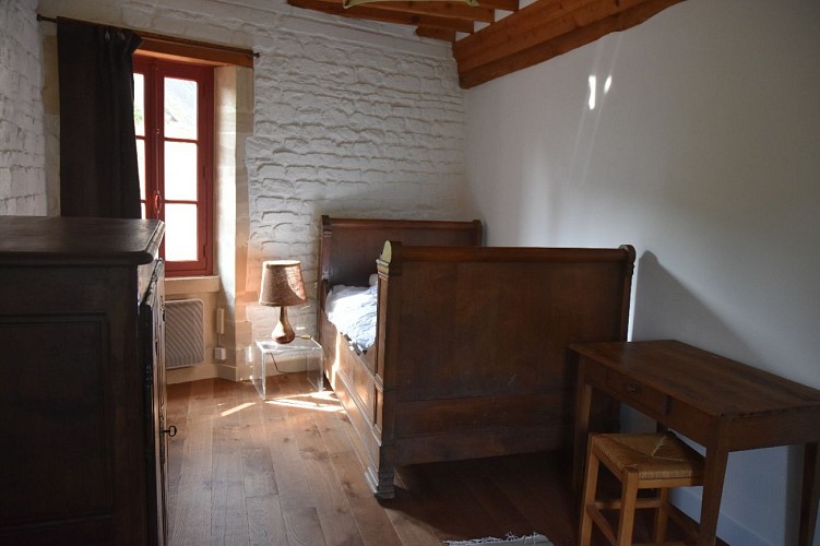 Chambre lit ancien