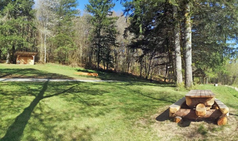 Aire-bivouac-Sarran-2