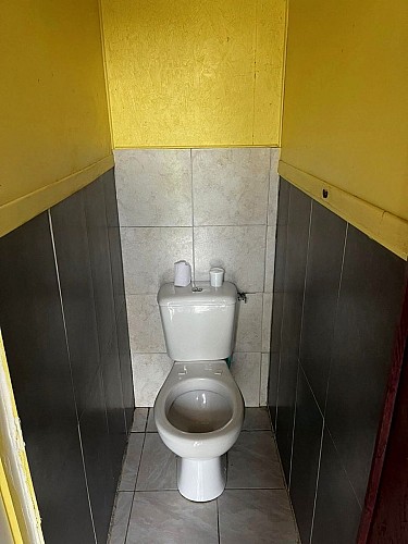 Sanitaires Ferme de Brossard Gîte d'Etape_7