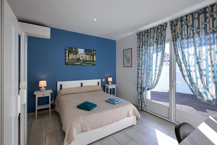 CHANT DES VIGNES chambre 1