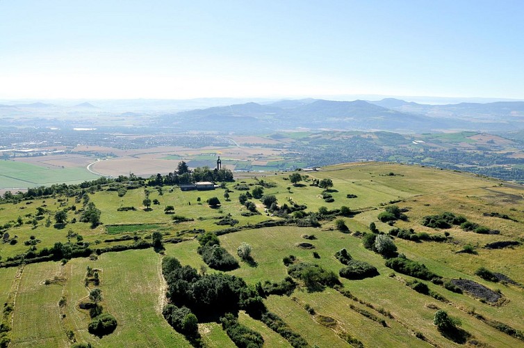 The Gergovie plateau, a historic site