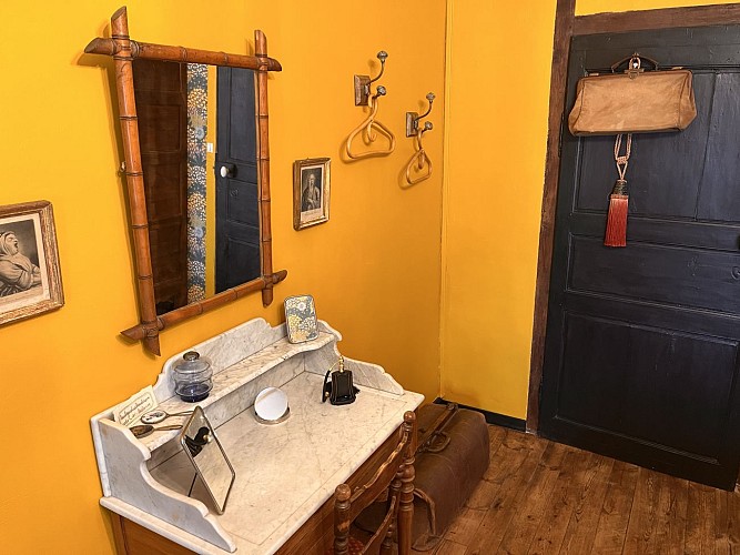 encore la chambre jaune