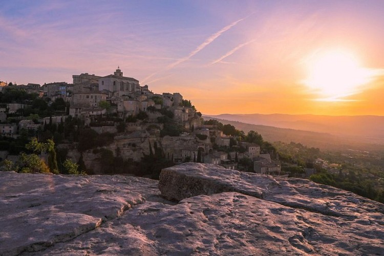 Gordes au levé du jour