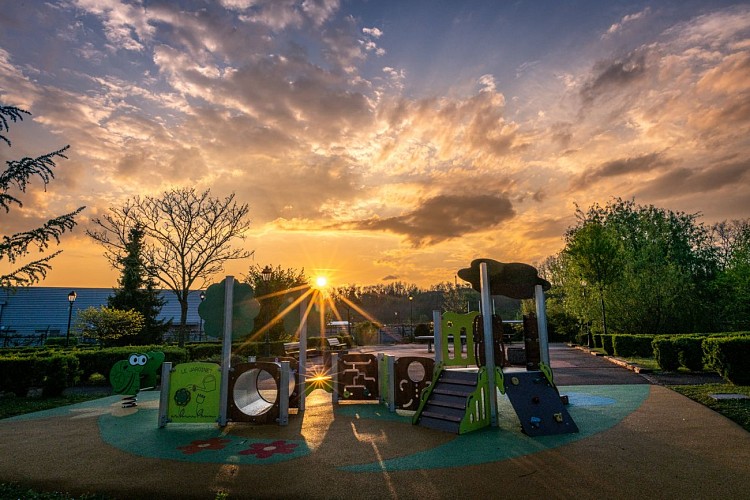 Parc municipal de Freyming-Merlebach jeux pour enfants