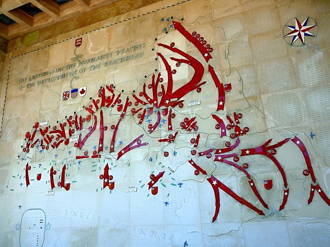 Carte du débarquement au cimetière américain de Colleville