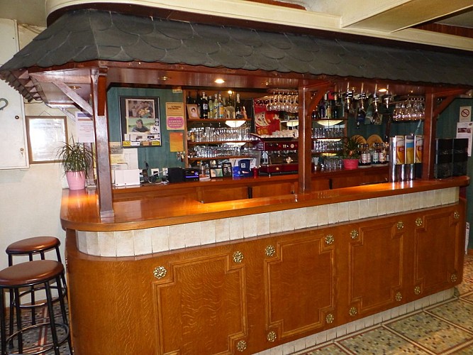 0304a2042c55b46735eebf2f17e2fa3b-Cafe-chez-Pat--2--1600x0