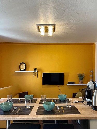 Appartement "Châteaux, poteries, vins et randonnées" N°2