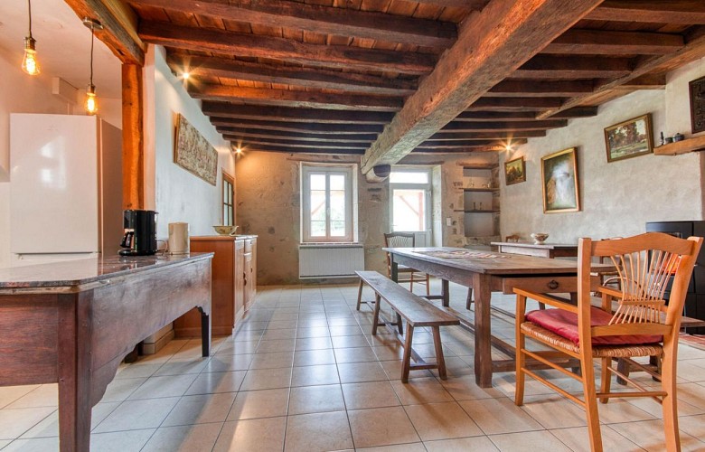 pièce à vivre avec cuisine ouverte