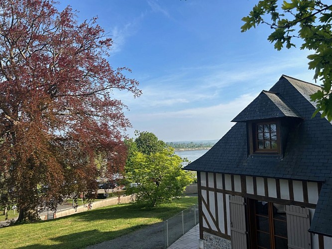 le-gite-des-milles-roses-villequier-mme-salle-4