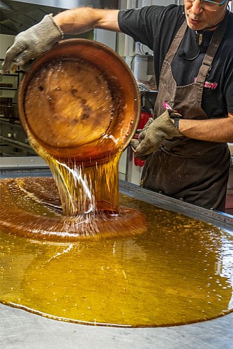 Süsswarenherstellung Confiserie Bressaude