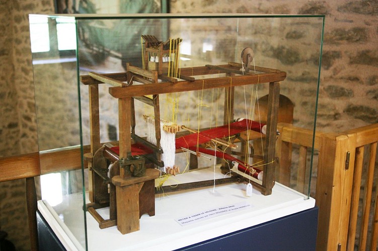 Maison d'Expositions de L'Araire