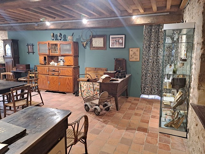 Maison d'Expositions de L'Araire