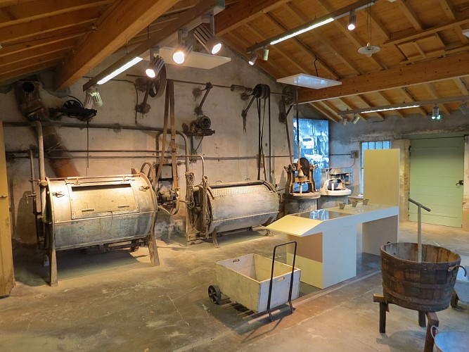 The launderer's house