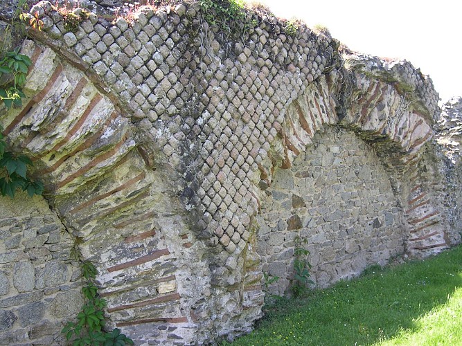 Aqueduc romain du Gier - Le mur du Guichardet