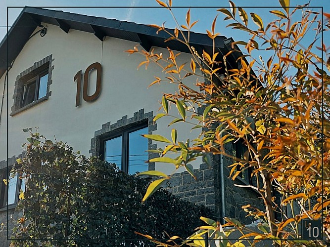 Le 10 façade
