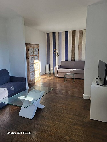 37e0bfe3-1fcf-40c8-a2e4-2ffb5a6c7a0b