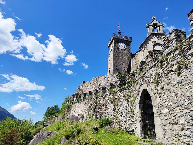 Parcours-Saint-Beat-13-Chateau