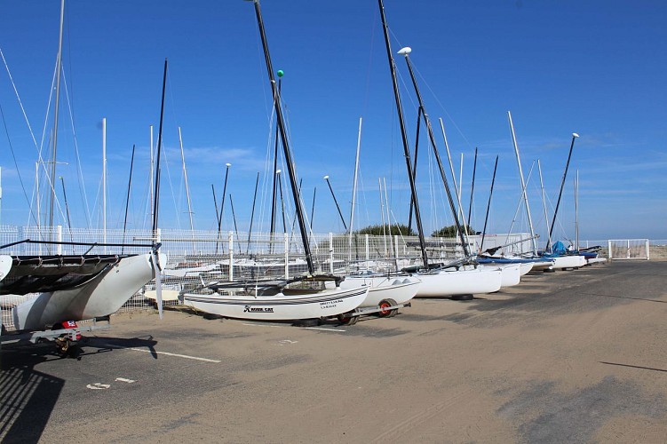 PARC À BATEAUX DU CENTRE NAUTIQUE DE ST-BREVIN