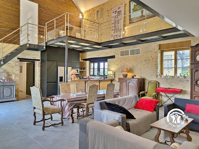 GÎTE DOMAINE LA GRANGÈLE, 12-14 PERSONNES