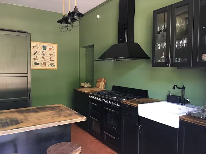 668d32f9-5398-4af2-be16-5d23e39cdcc3